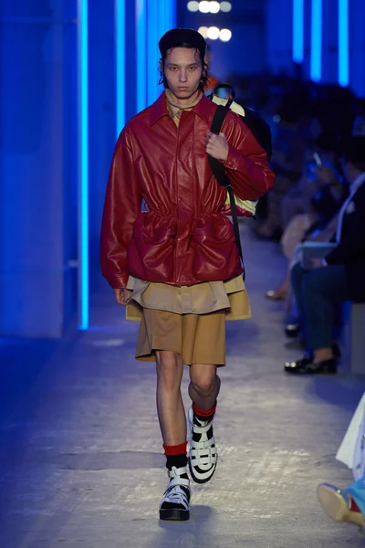 Look 27